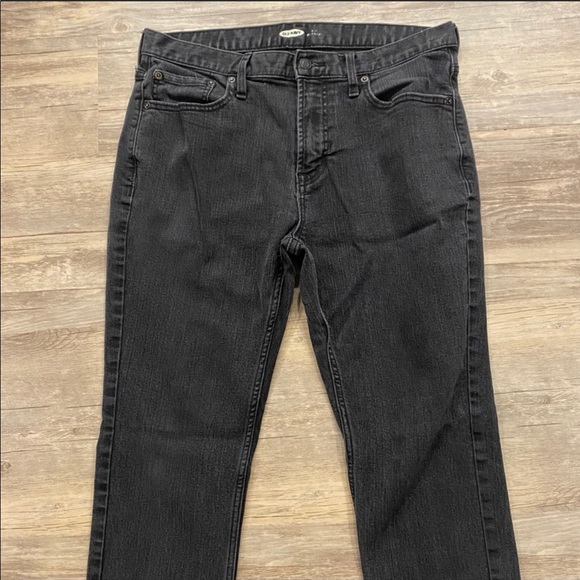 Old navy slim leg built in flex 34x30 - Picture 3 of 3